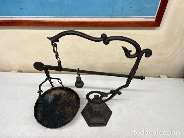Antig&uuml;edades: Balanza romana de mesa en bronce - Foto 4