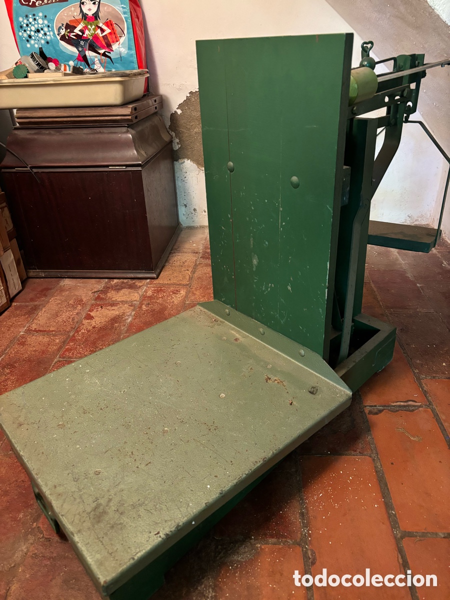 Antig&uuml;edades: B&aacute;scula romana grande 150kg - Foto 1