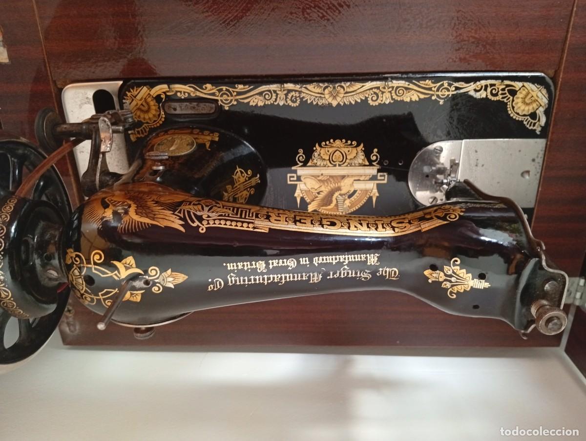 Antig&uuml;edades: M&aacute;quinas de coser Singer. - Foto 3