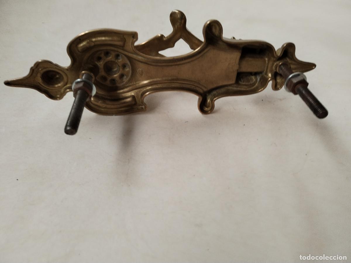 Antig&uuml;edades: llamador aldaba de bronce - Foto 3