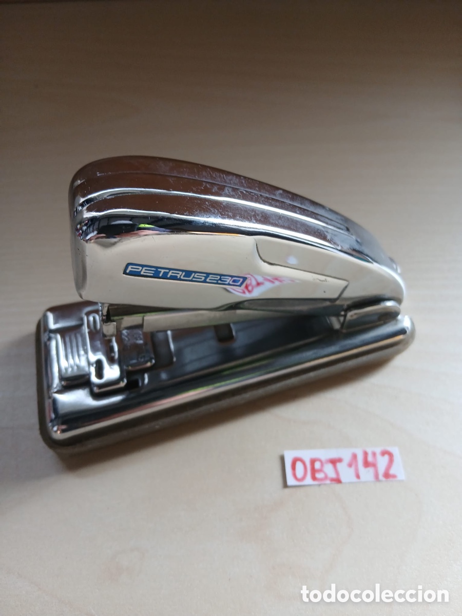 Antig&uuml;edades: Grapadora petrus 230 - Foto 1