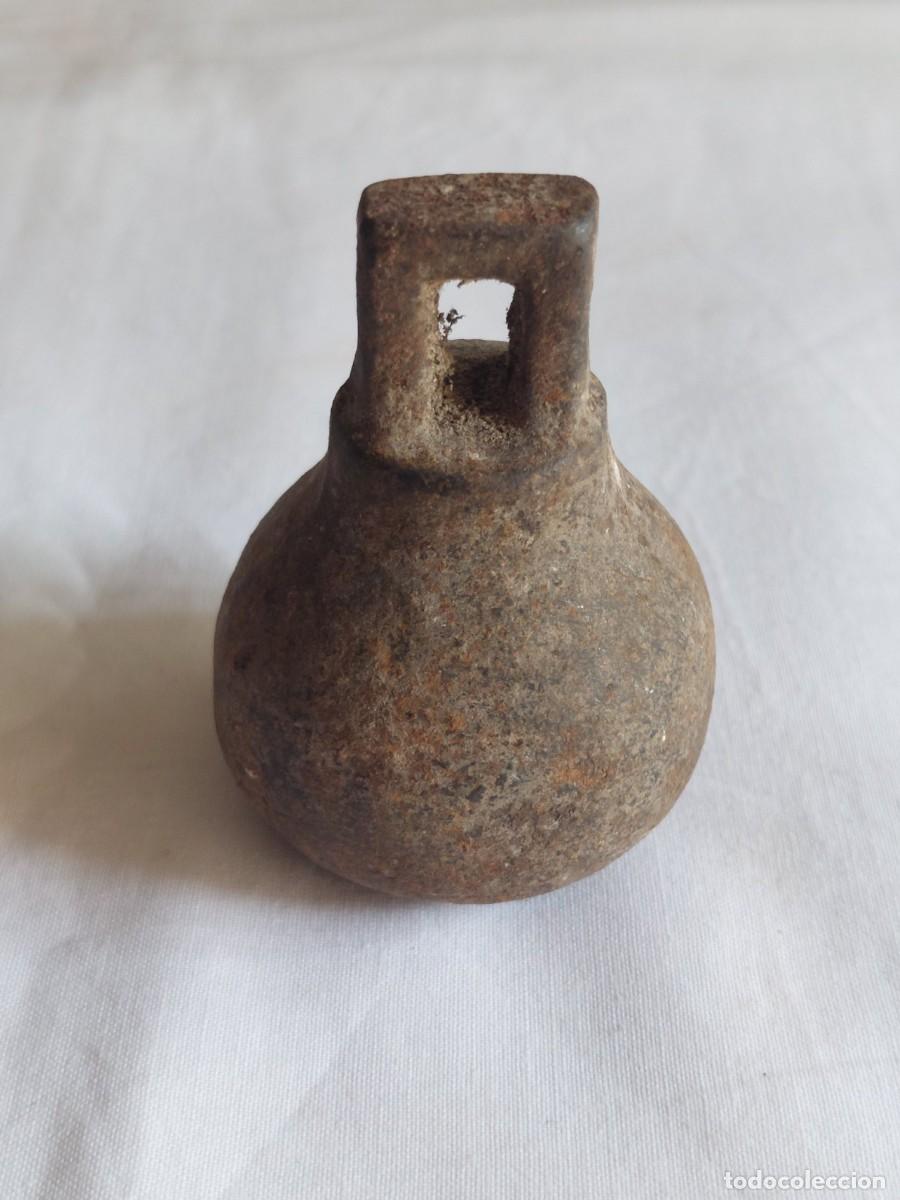 Antig&uuml;edades: pesa antigua de una libra 1700 - Foto 1
