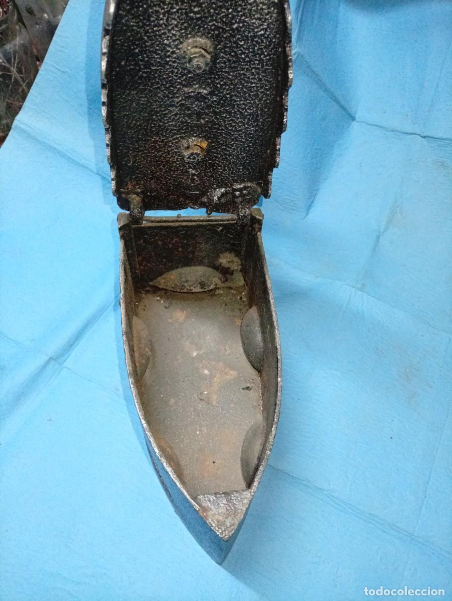 Antig&uuml;edades: ANTIGUA PLANCHA CARBON CABEZA LEON - Foto 5