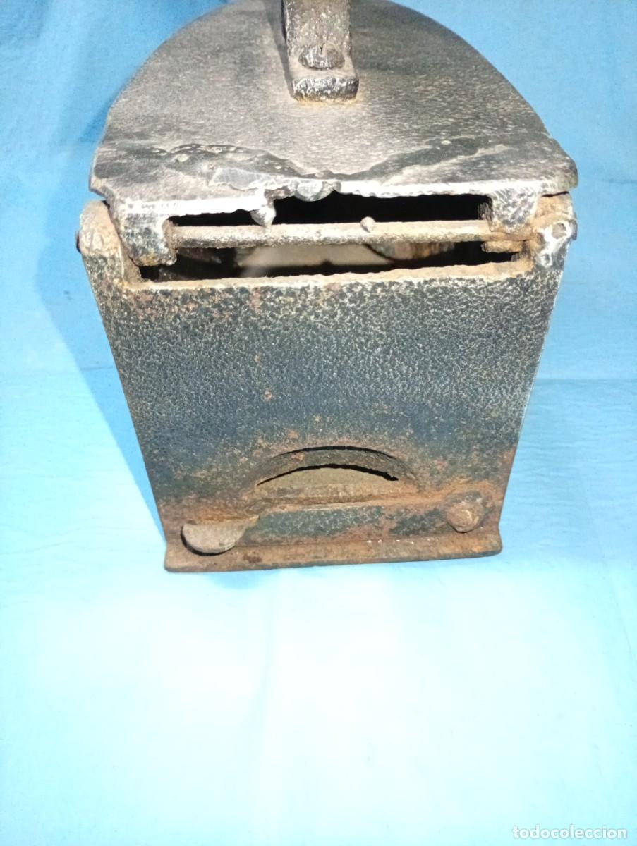 Antig&uuml;edades: ANTIGUA PLANCHA CARBON CABEZA LEON - Foto 7