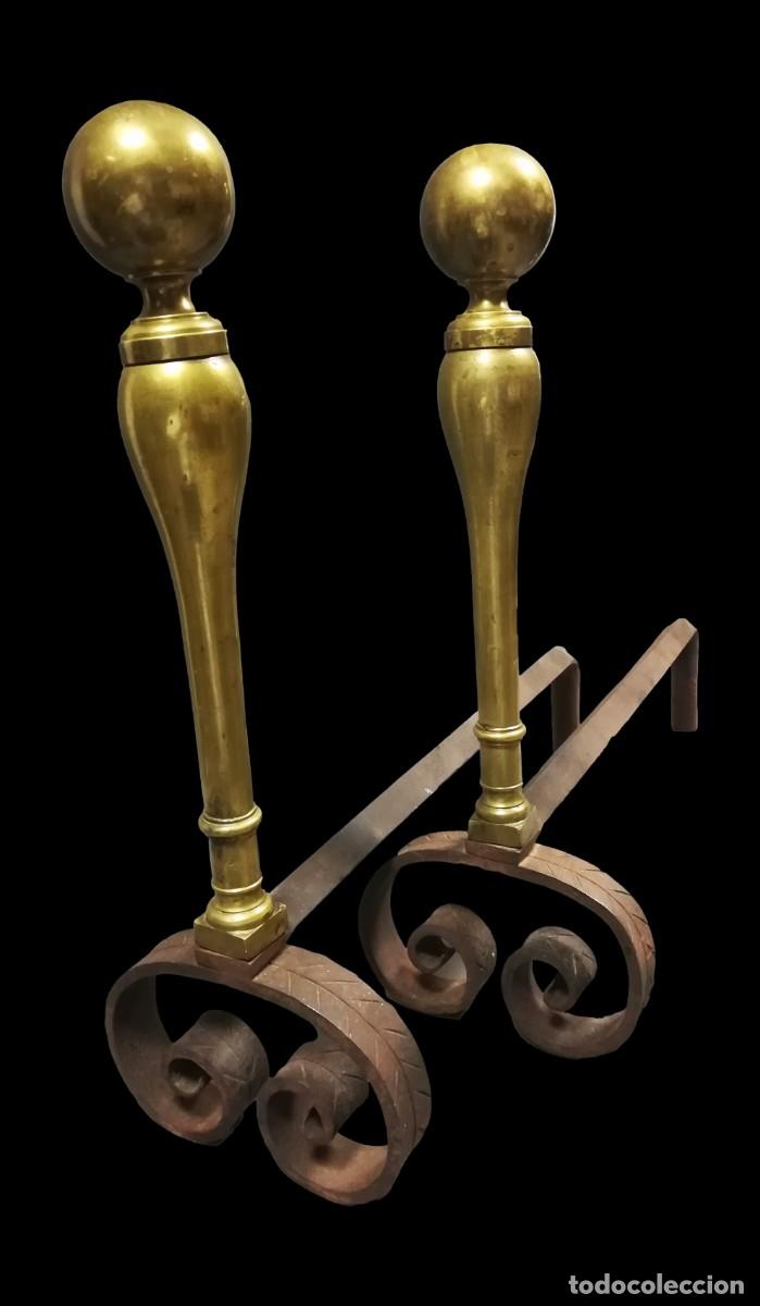 Antig&uuml;edades: MORILLOS DE CHIMENEA DE BRONCE Y HIERRO FORJADO - Foto 1