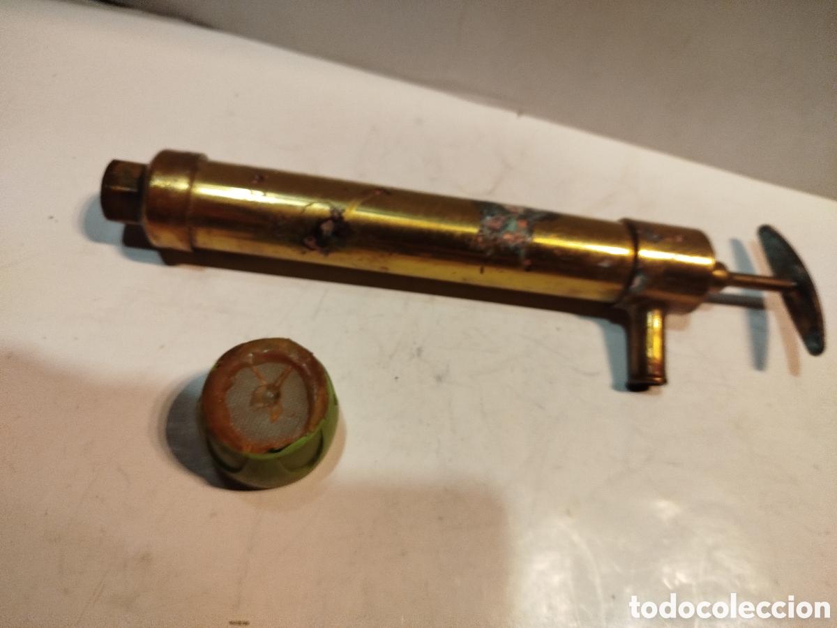 Antig&uuml;edades: Bombillo de bronce, lat&oacute;n - Foto 1