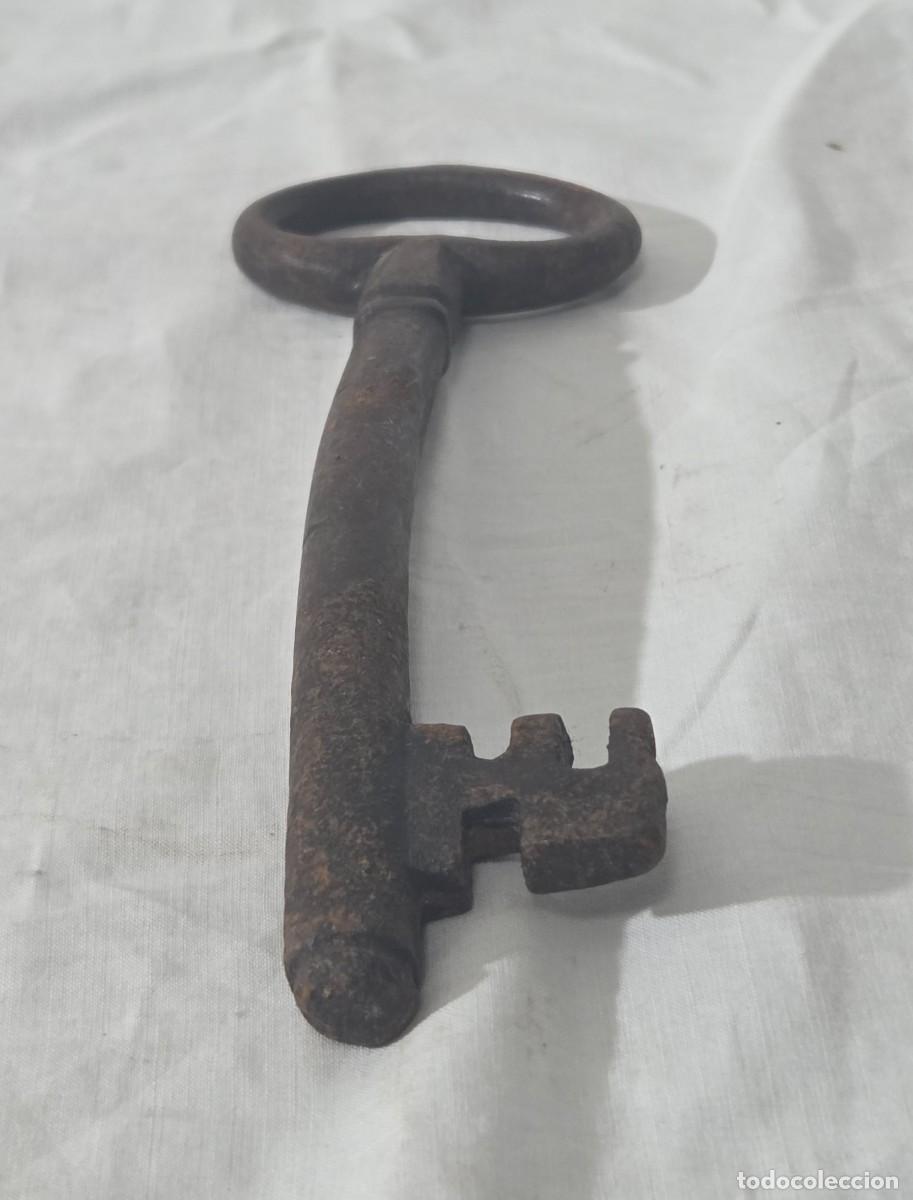 Antig&uuml;edades: Antigua llave de hierro - Foto 7