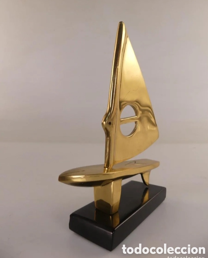 Antig&uuml;edades: Trofeo bronce windsurf - Foto 2