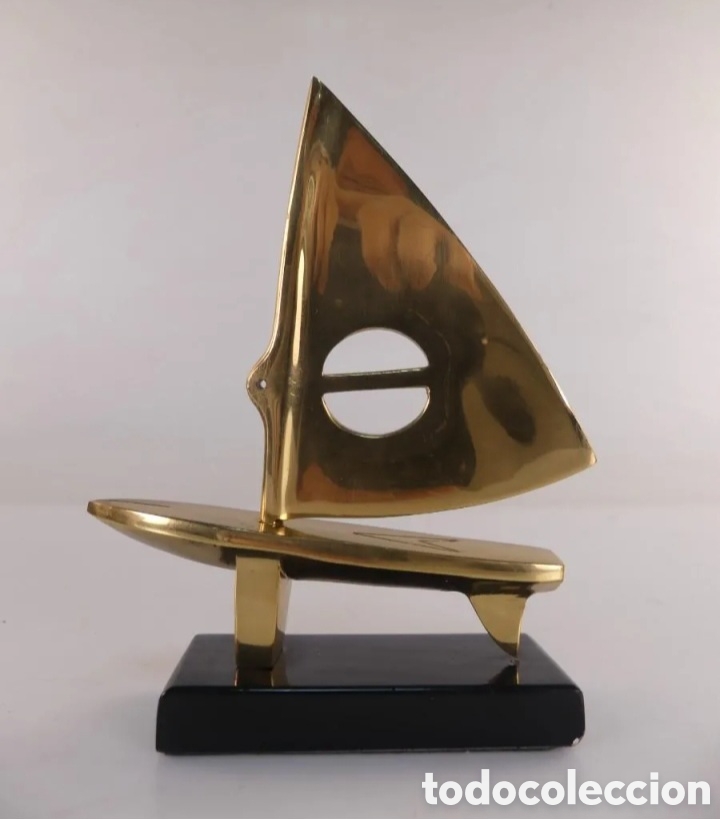 Antig&uuml;edades: Trofeo bronce windsurf - Foto 7