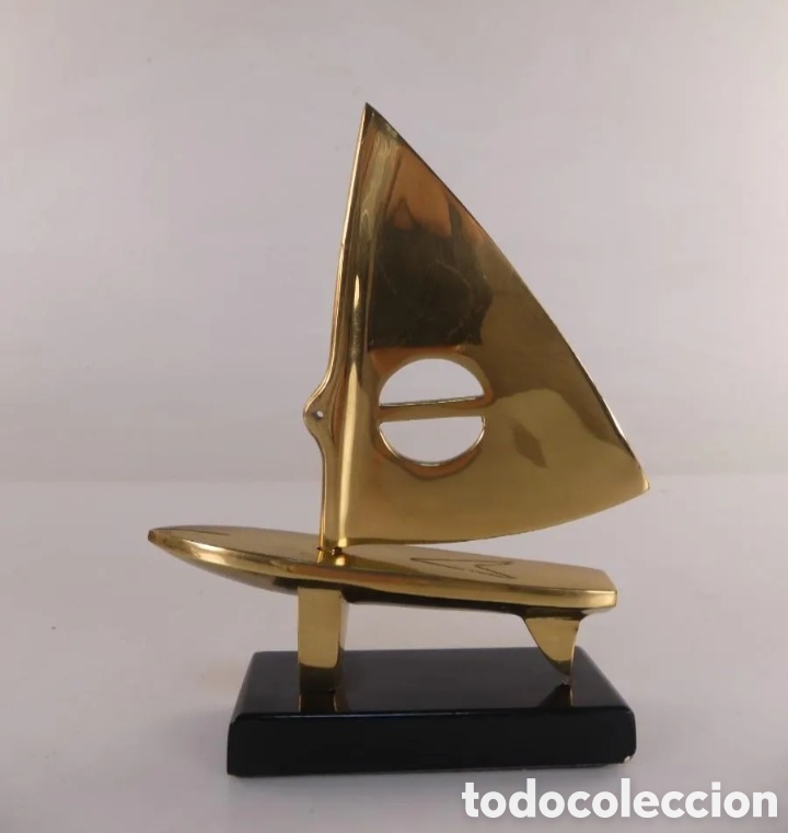Antig&uuml;edades: Trofeo bronce windsurf - Foto 8