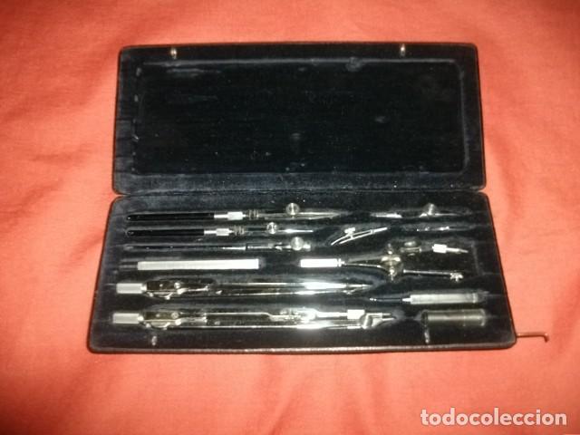 Antig&uuml;edades: CAJA DE COMP&Aacute;S COMPASES KERN AARAU (12 PIEZAS) - Foto 1