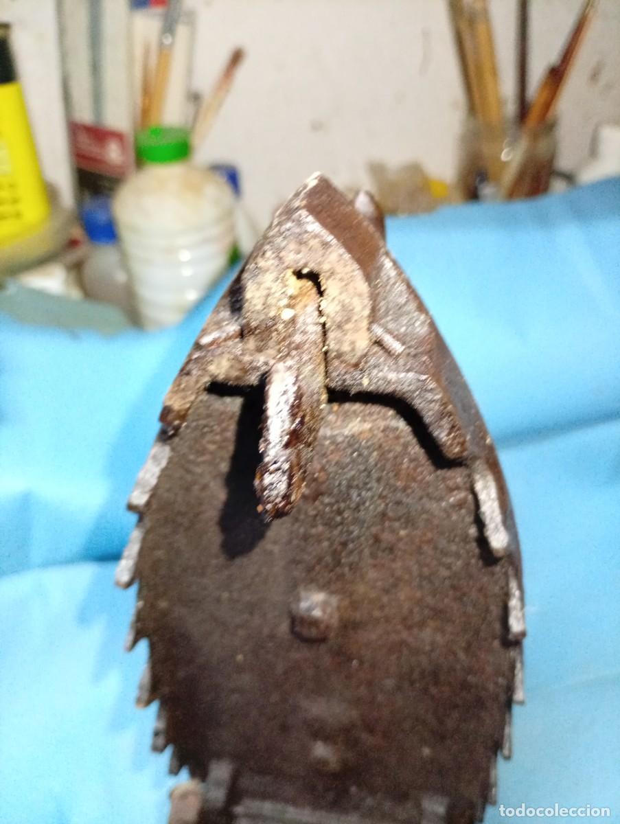 Antig&uuml;edades: ANTIGUA PLANCHA CARBON CON EL GALLO - Foto 7