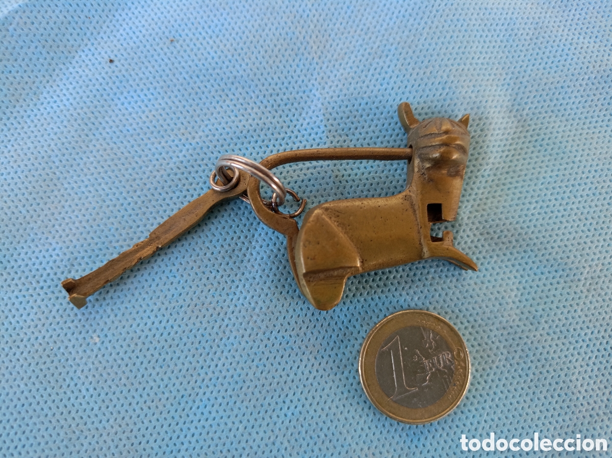 Antig&uuml;edades: CANDADO ZOOMORFO EN BRONCE - Foto 1