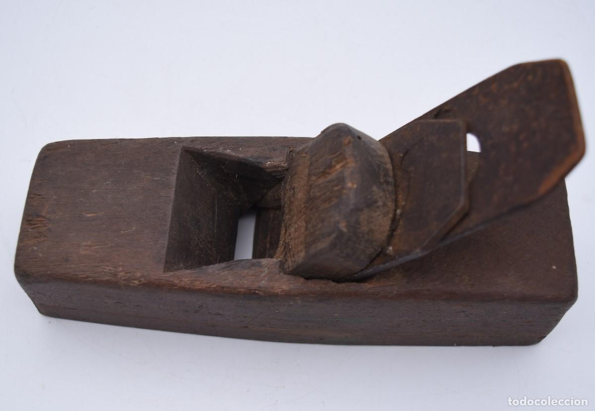 Antig&uuml;edades: Cepillo de carpintero antiguo - Foto 3