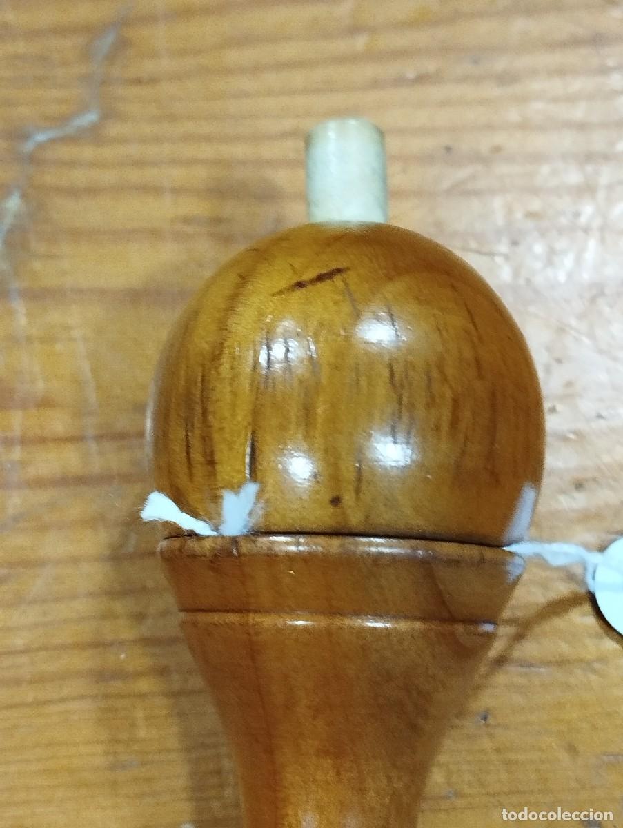 Antig&uuml;edades: INTERRUPTOR ANTIGUO EN MADERA Y BAQUELITA EN FORMA DE PERA. - Foto 2