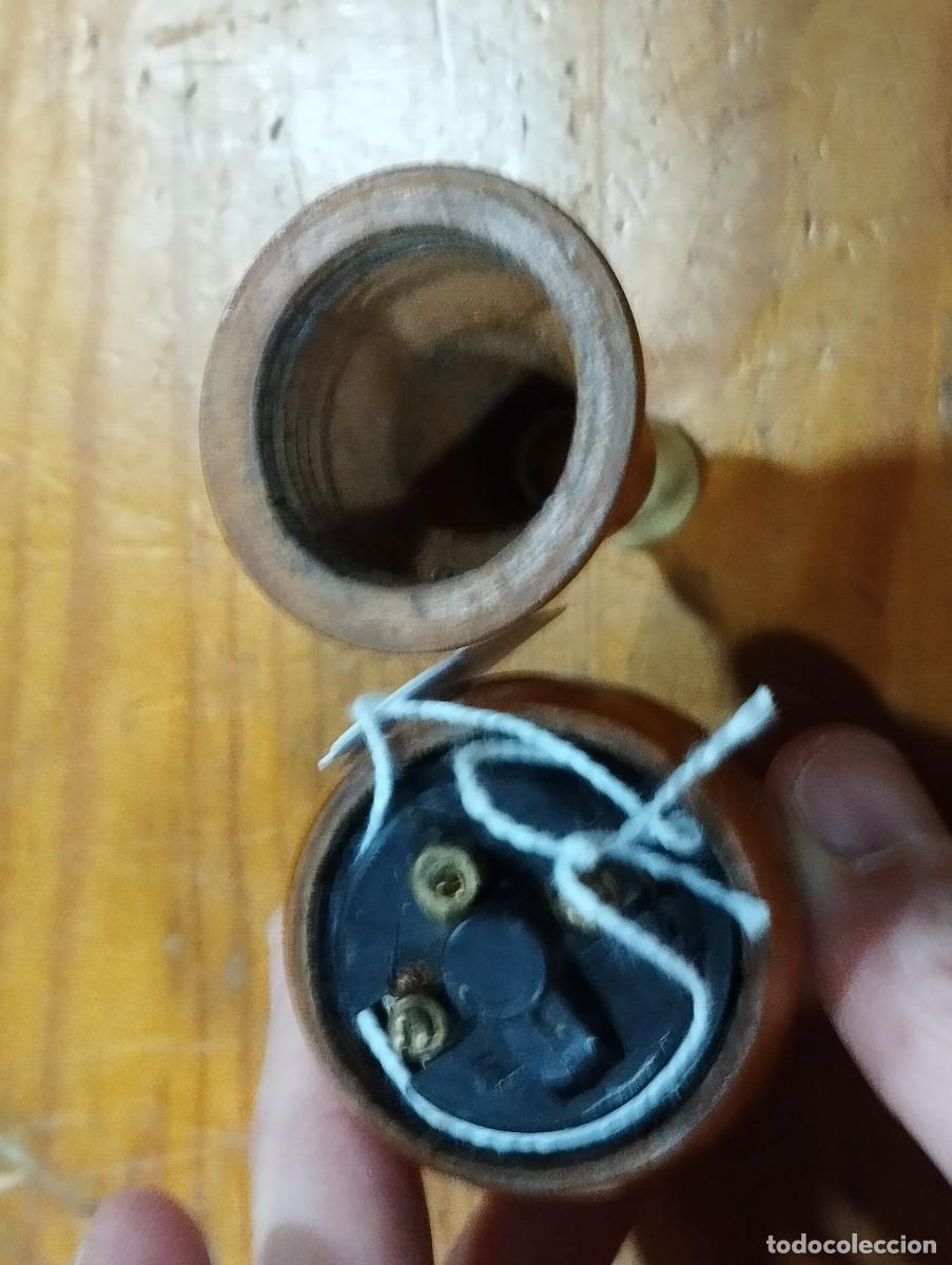 Antig&uuml;edades: INTERRUPTOR ANTIGUO EN MADERA Y BAQUELITA EN FORMA DE PERA. - Foto 4