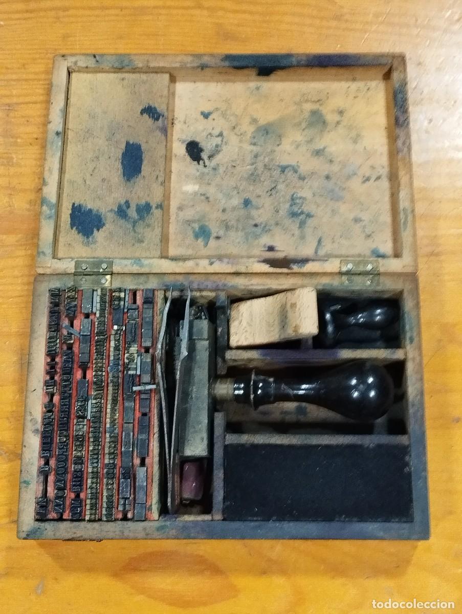 Antig&uuml;edades: IMPRENTILLA COMERCIAL EN CAJA DE MADERA DE LA &Eacute;POCA. - Foto 2