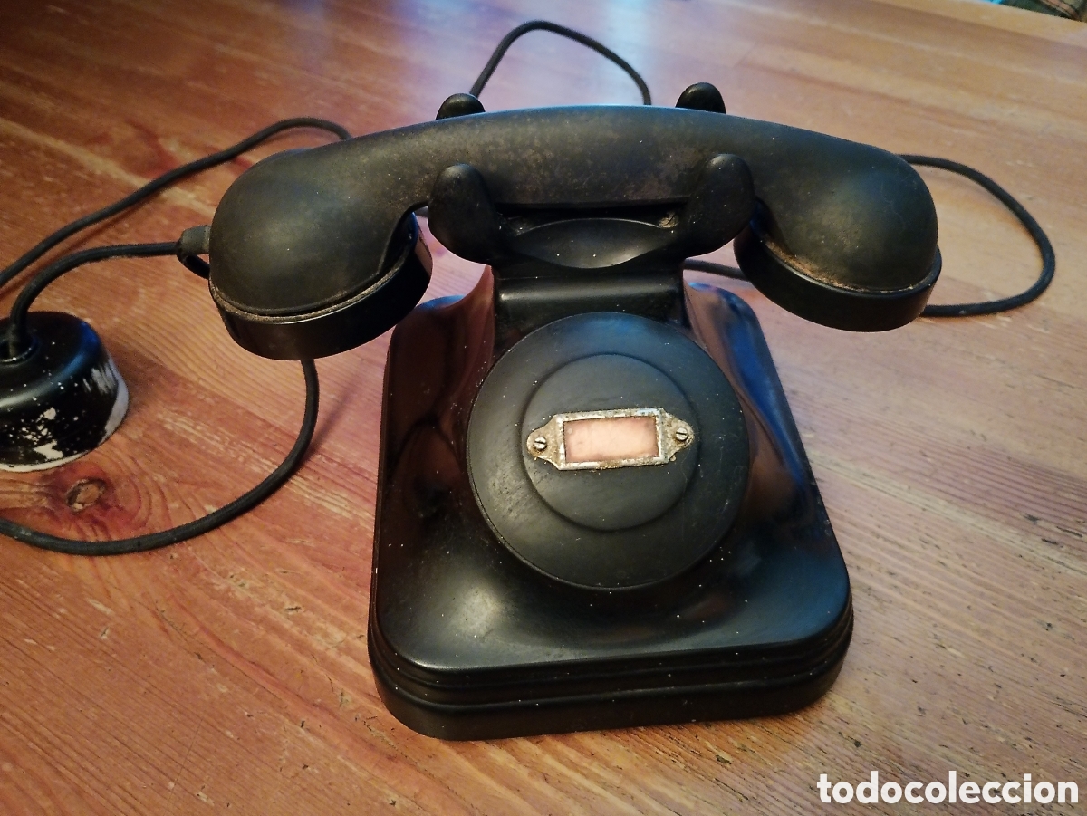 Tel&eacute;fonos: Antiguo tel&eacute;fono de baquelita - Foto 1