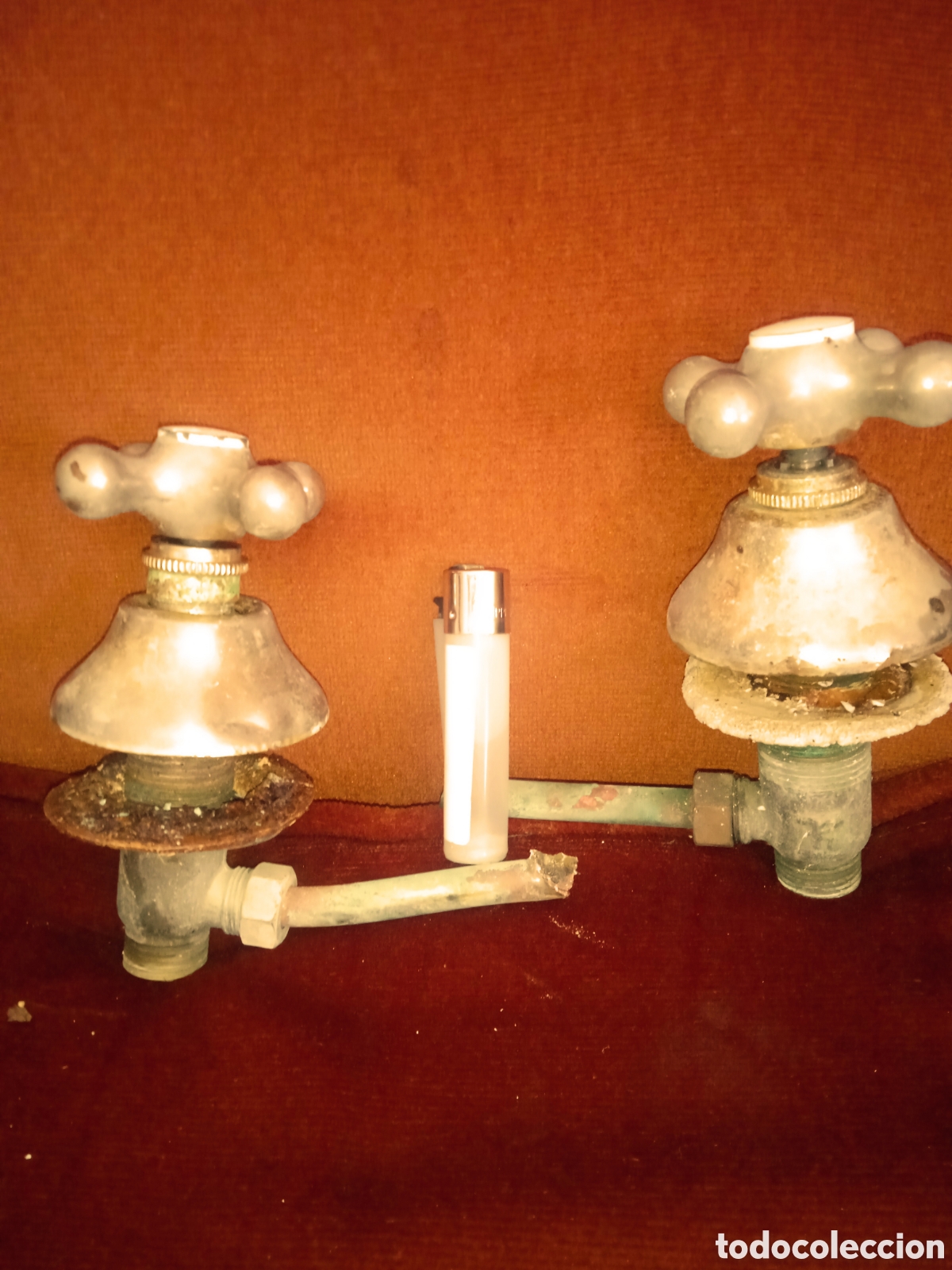 Antig&uuml;edades: Antiguas Manetas de Ba&ntilde;o - Foto 2