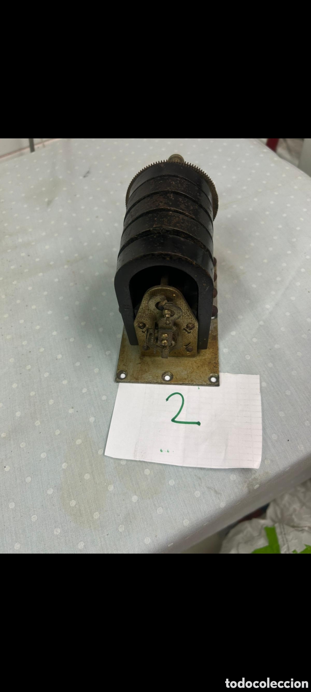 Tel&eacute;fonos: Magneto de tel&eacute;fono antiguo - Foto 1