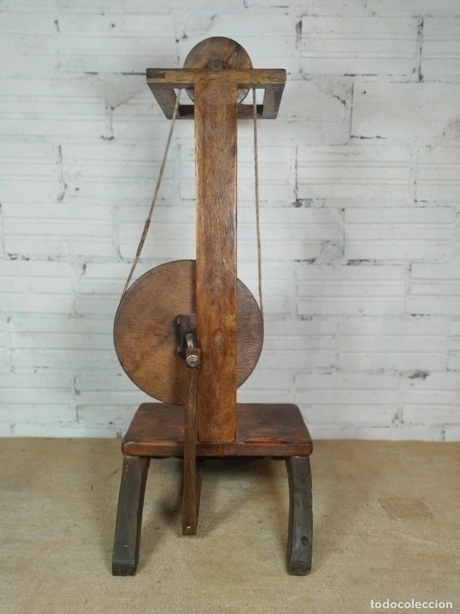 Antig&uuml;edades: Rueca de madera antigua - Foto 3