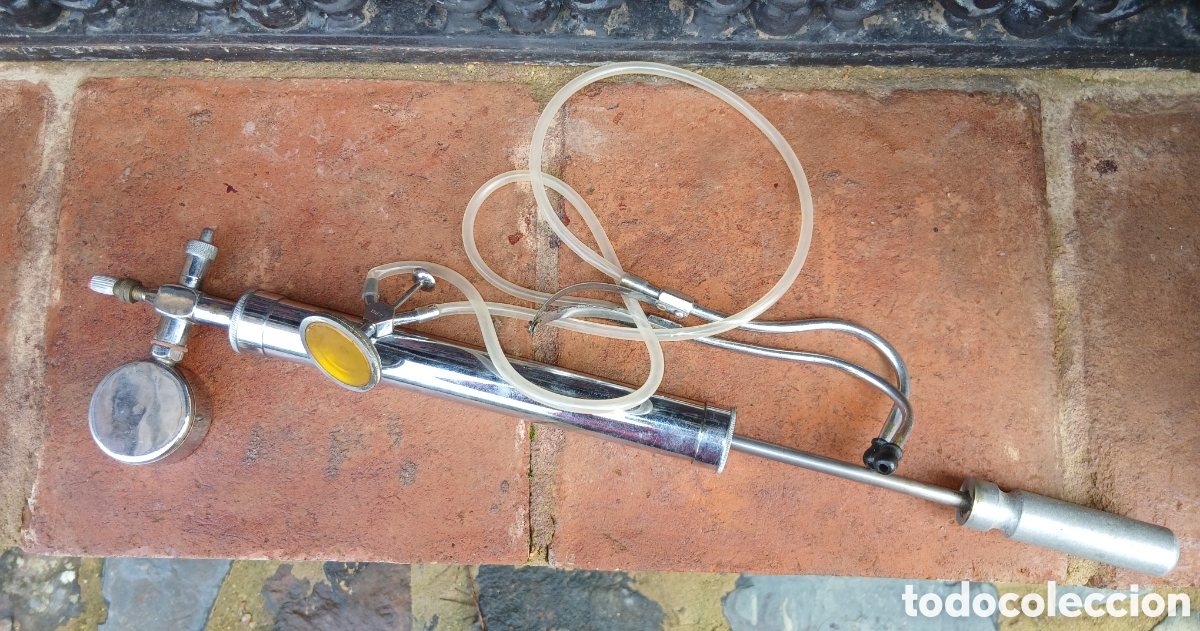 Antig&uuml;edades: Fonendoscopio y aparato medicina - Foto 1
