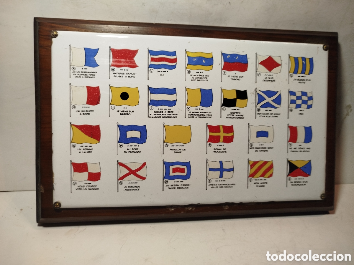 Antig&uuml;edades: Banderas de se&ntilde;ales......... - Foto 1