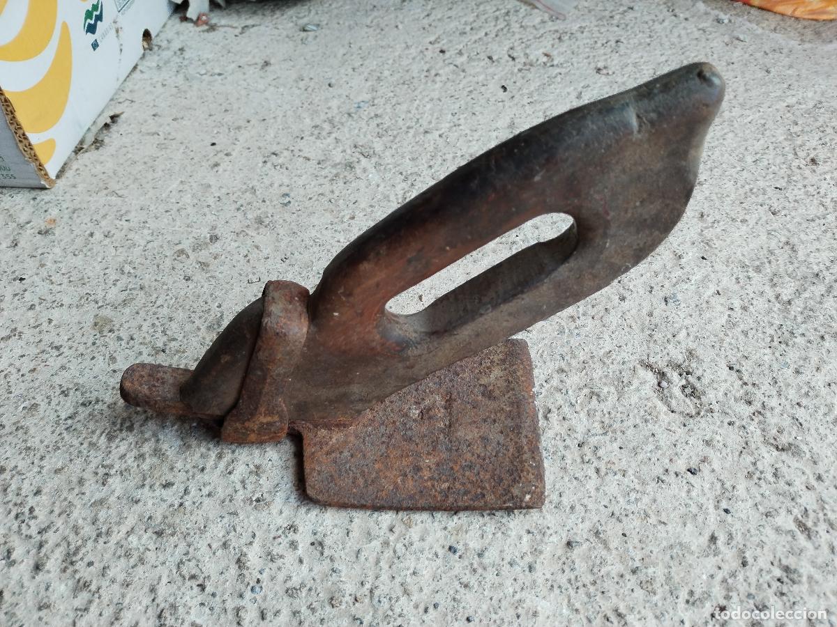 Antig&uuml;edades: antigua azuela de carpintero - c181 - Foto 1