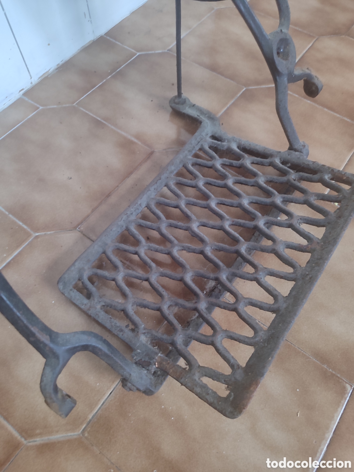 Antig&uuml;edades: Pie de maquina de coser k&ouml;hler - Foto 2