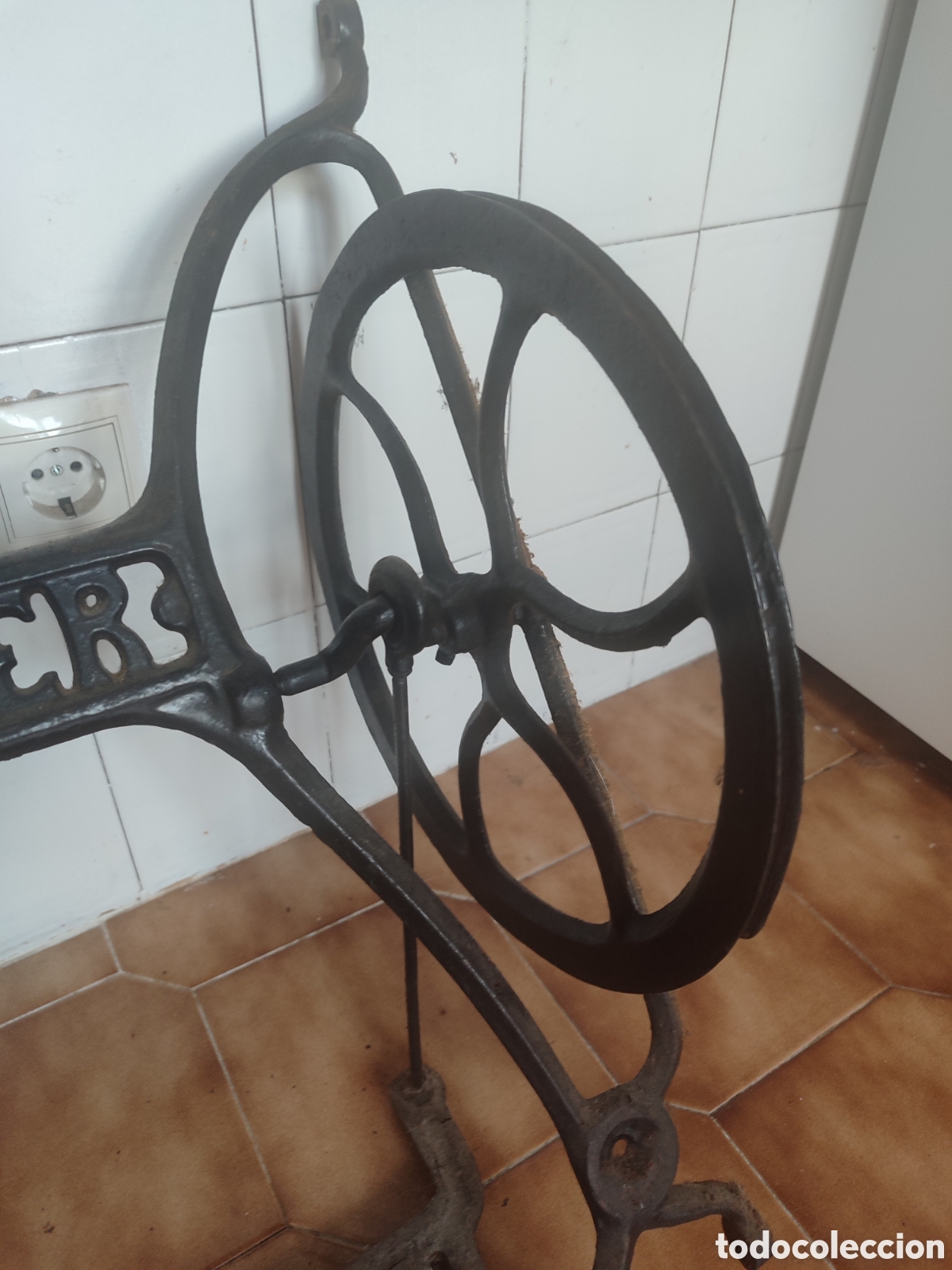 Antig&uuml;edades: Pie de maquina de coser k&ouml;hler - Foto 3