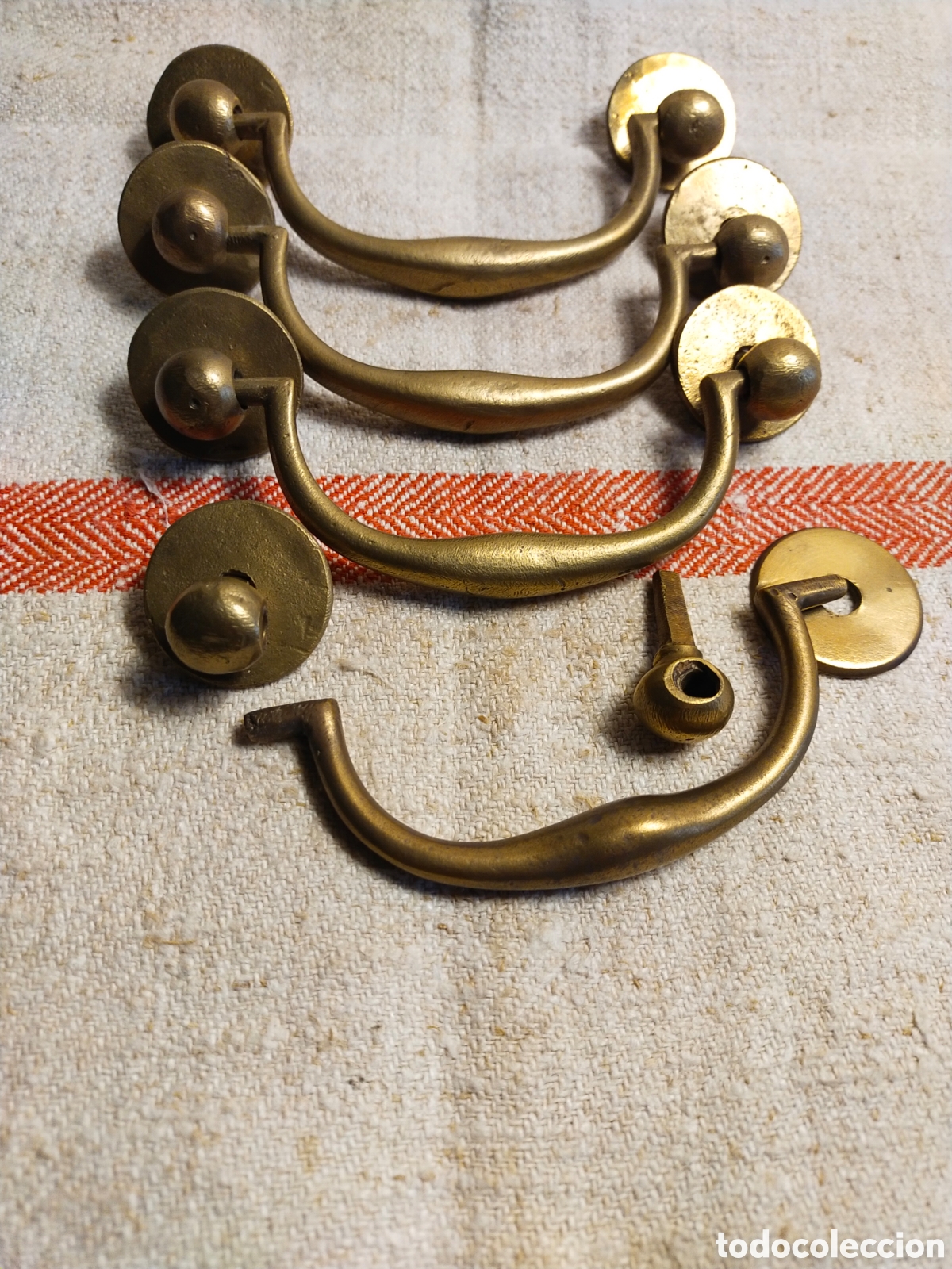 Antig&uuml;edades: Asa tirador de bronce - Foto 2