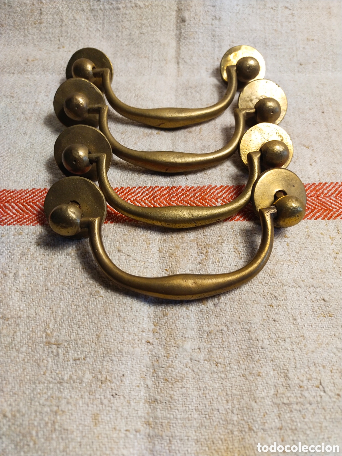 Antig&uuml;edades: Asa tirador de bronce - Foto 1
