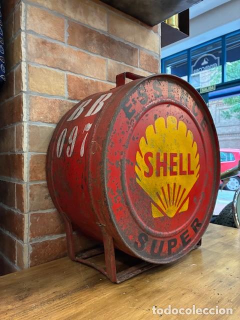 Antig&uuml;edades: Bid&oacute;n de gasolina antiguo Shell. - Foto 3