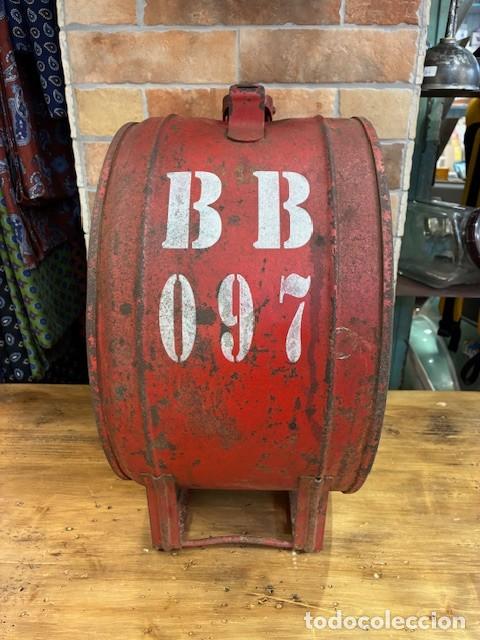 Antig&uuml;edades: Bid&oacute;n de gasolina antiguo Shell. - Foto 4