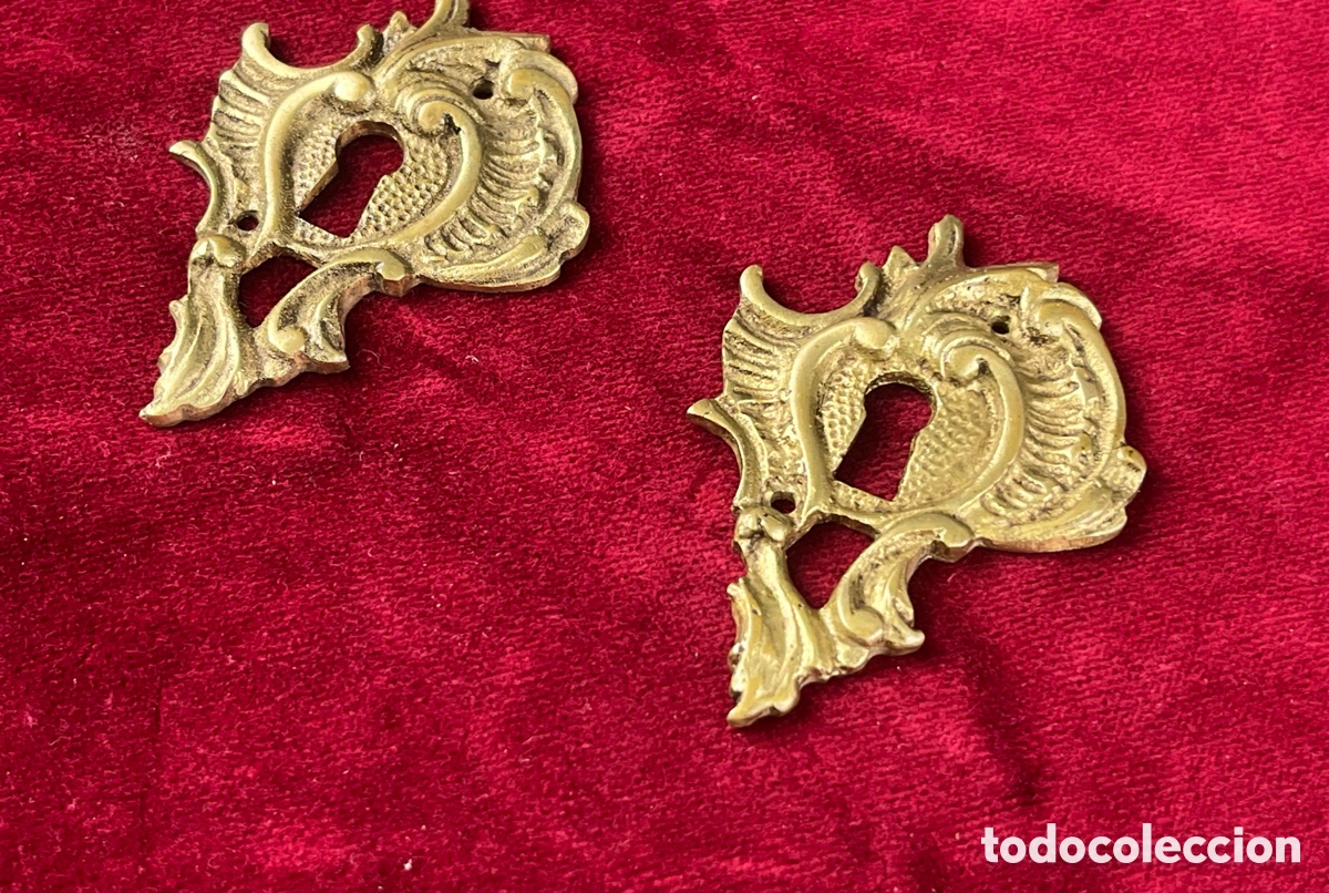 Antig&uuml;edades: PAREJA DE BOCALLAVES DE BRONCE BARROCOS - Foto 8