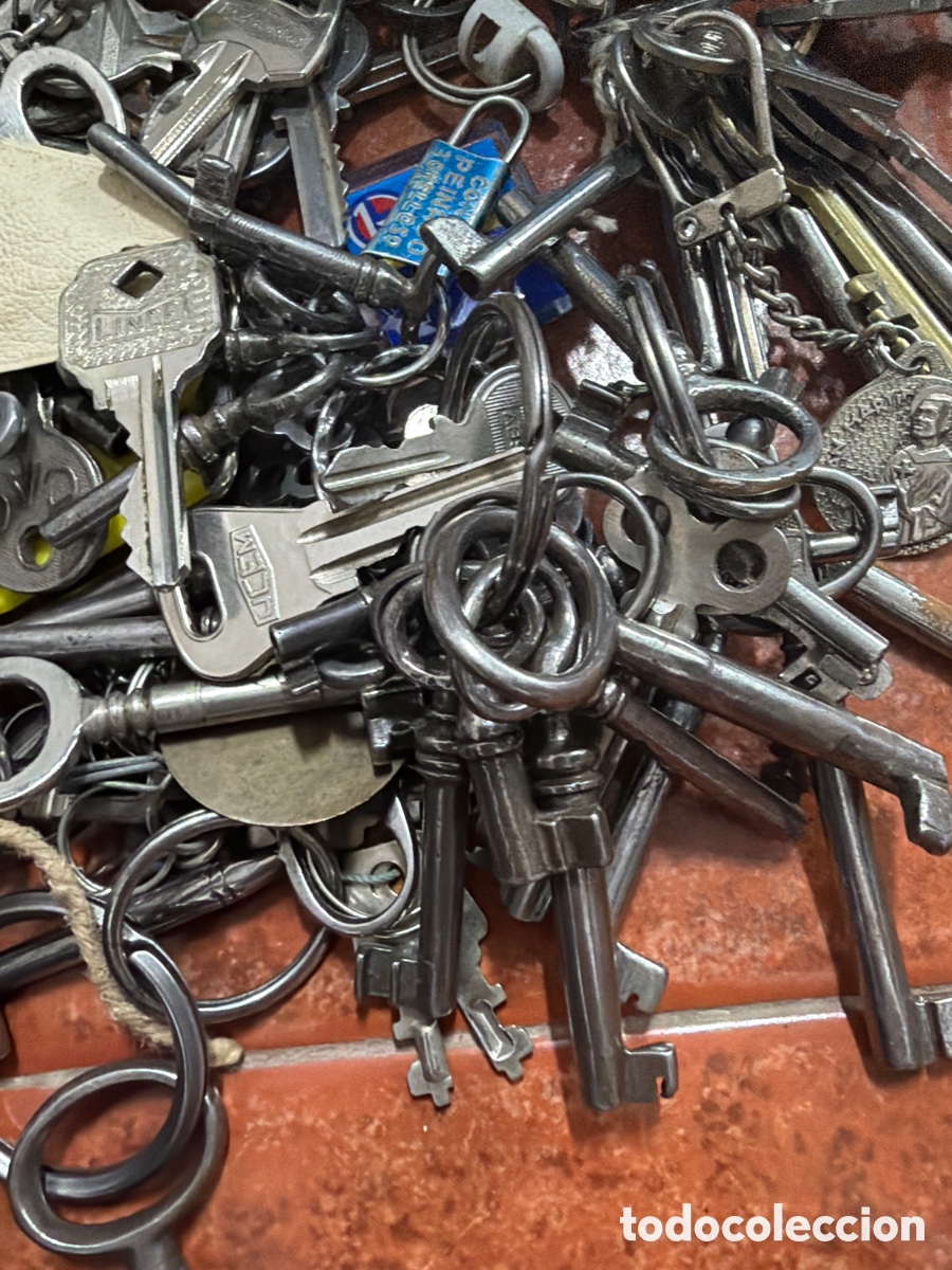Antig&uuml;edades: Lote de llaves antiguas - Foto 2
