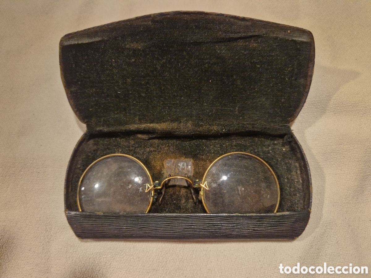Antig&uuml;edades: Antiguos Quevedos, en su funda original - Foto 1