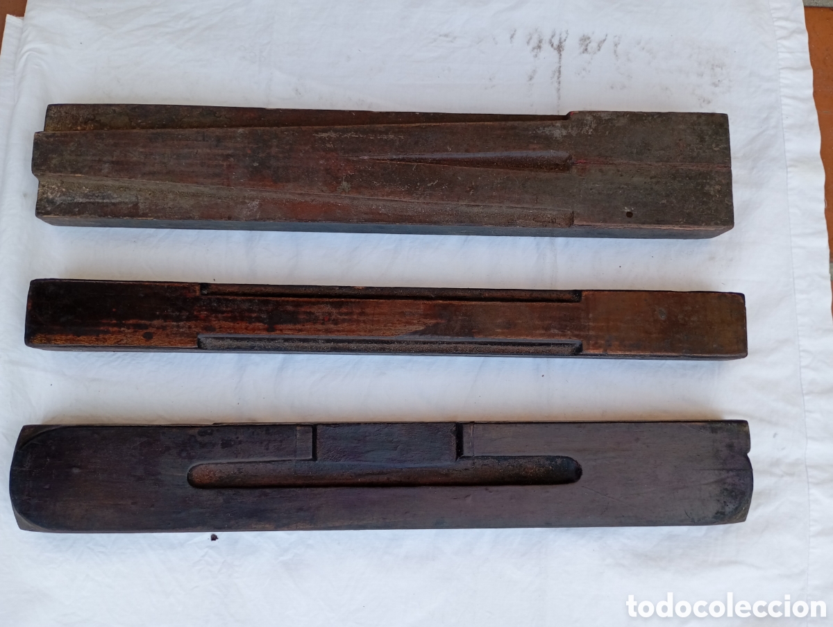 Antig&uuml;edades: Letras(tipos m&oacute;viles) de madera de imprenta - Foto 1