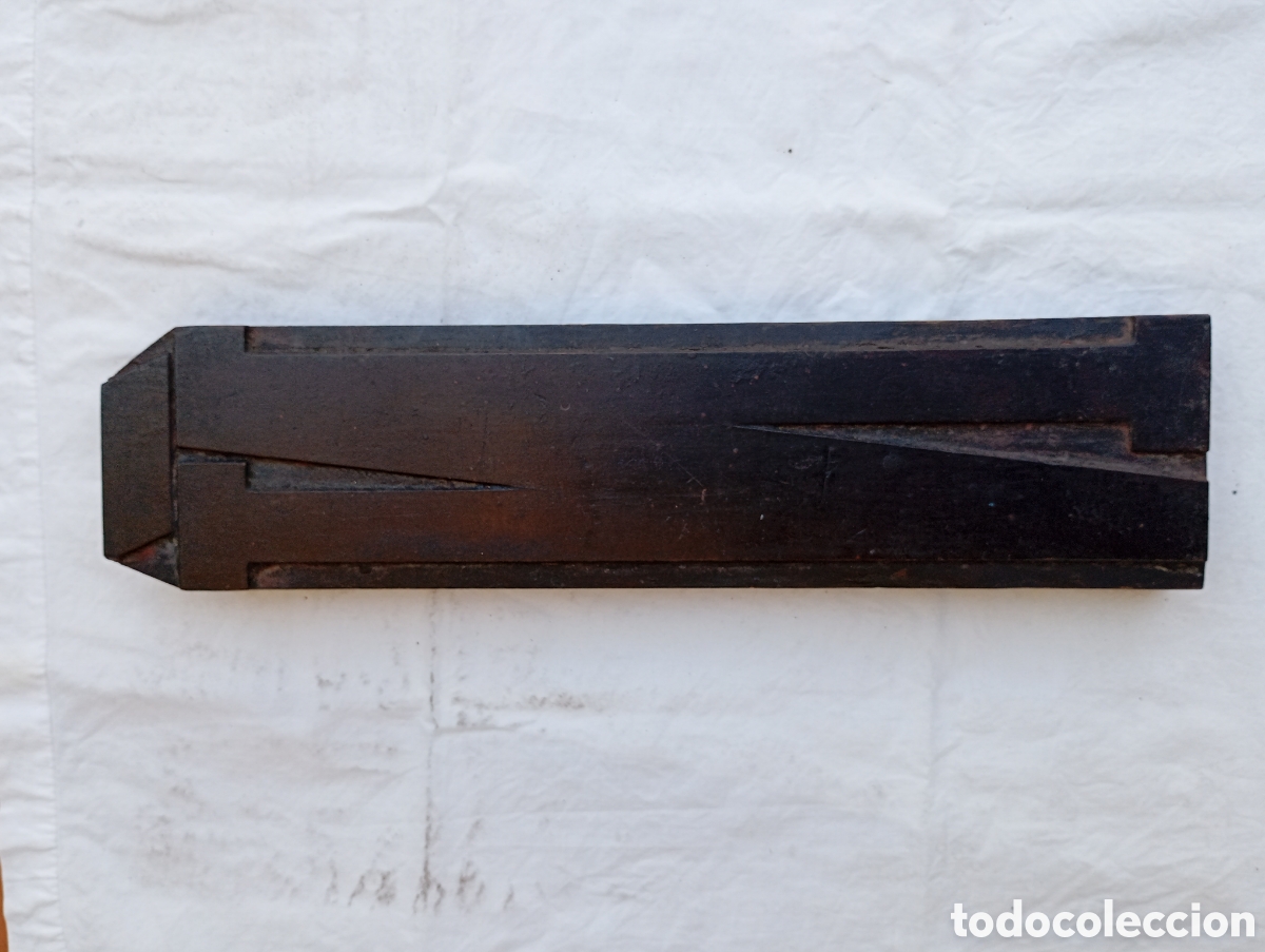Antig&uuml;edades: Letra(tipo m&oacute;vil) de imprenta en madera - Foto 1
