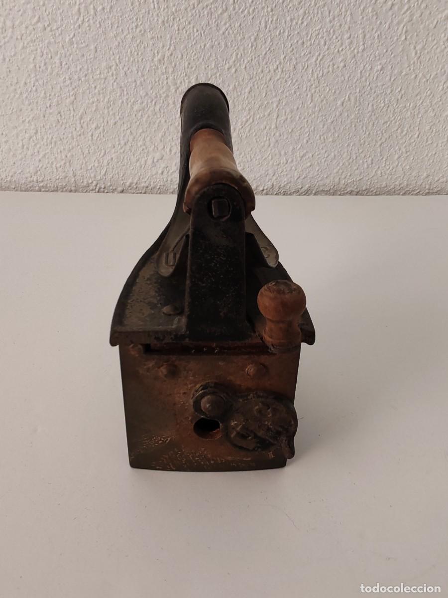 Antig&uuml;edades: PLANCHA DE CARB&Oacute;N MONDRAG&Oacute;N - Foto 3