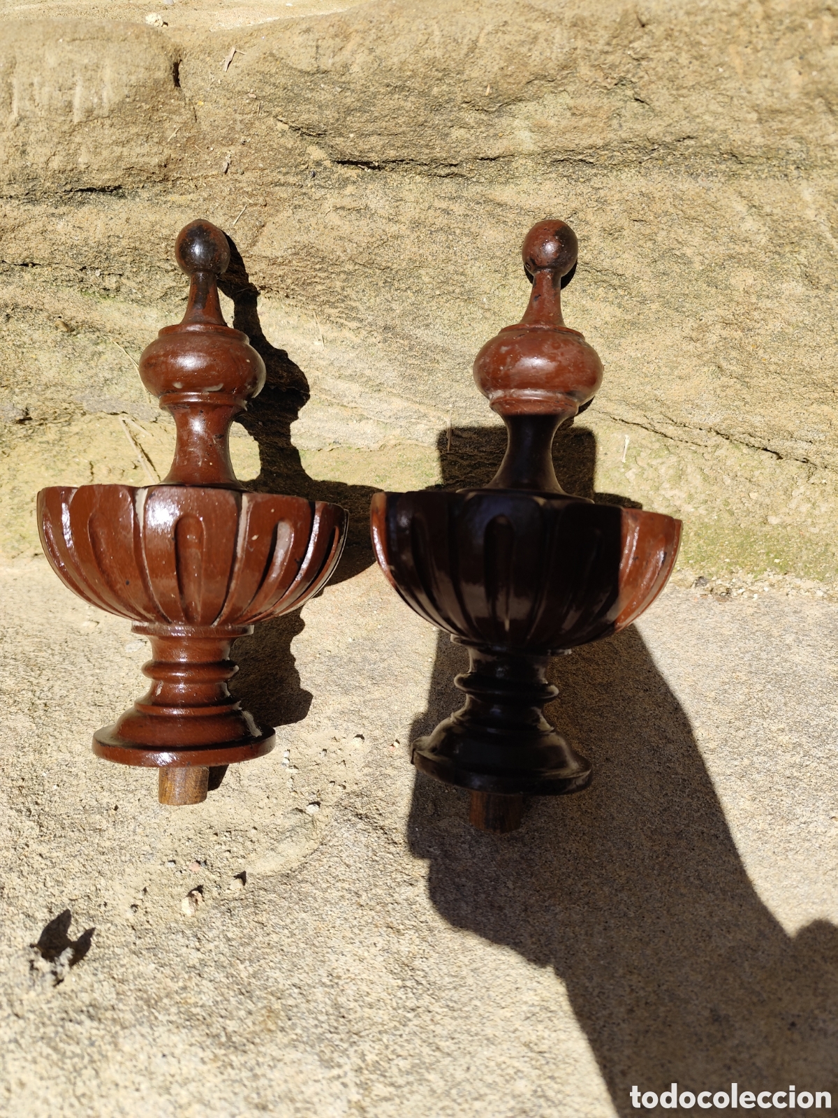 Antig&uuml;edades: Remates de madera antiguos - Foto 2