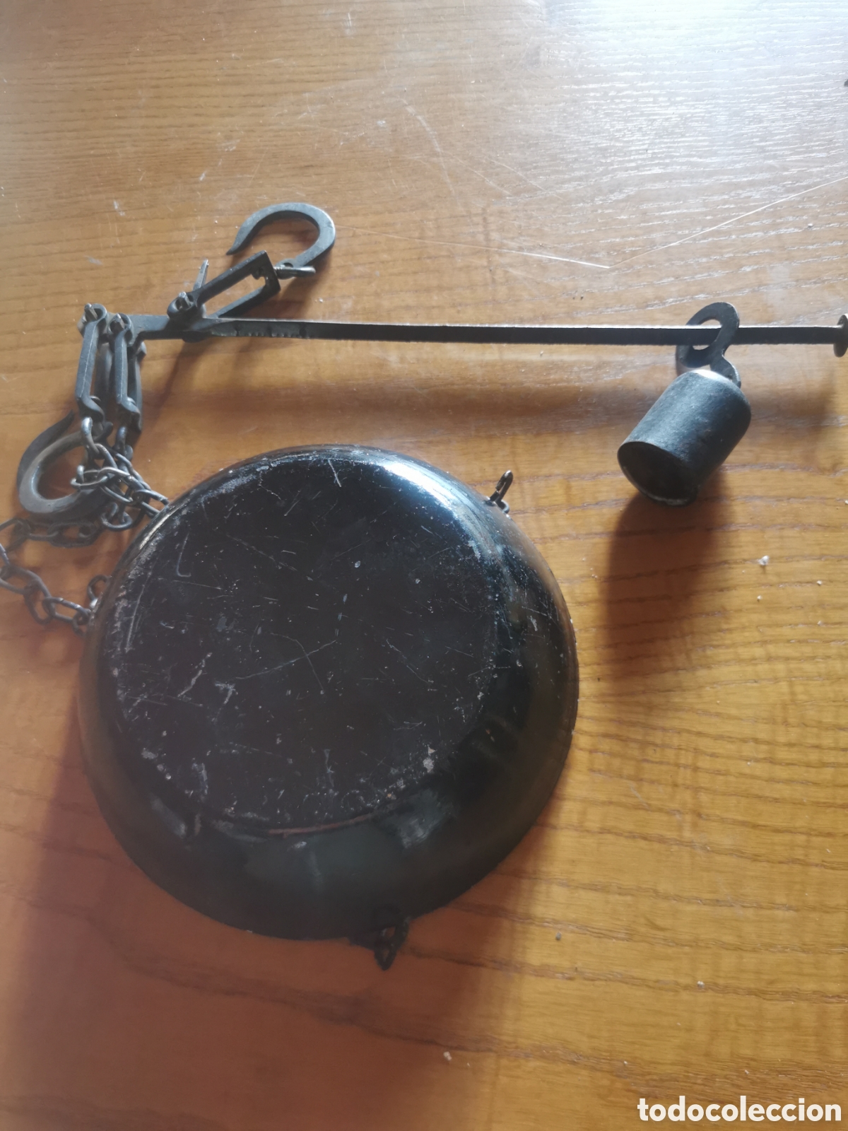 Antig&uuml;edades: B&agrave;scula romana 1 kg. Buen estado - Foto 4