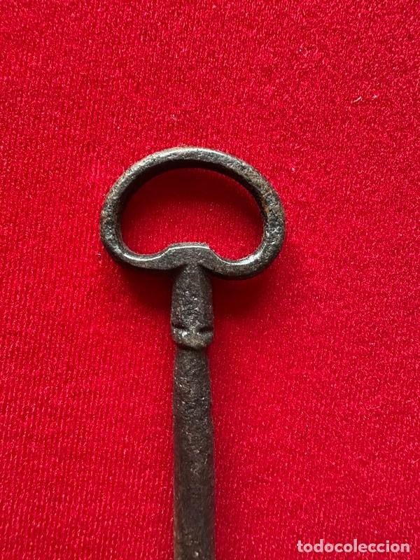 Antig&uuml;edades: LLAVE ANTIGUA Y RARA , HUECA - Foto 2
