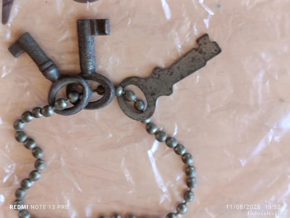 Antig&uuml;edades: Antiguas y originales llaves de forja. - Foto 2