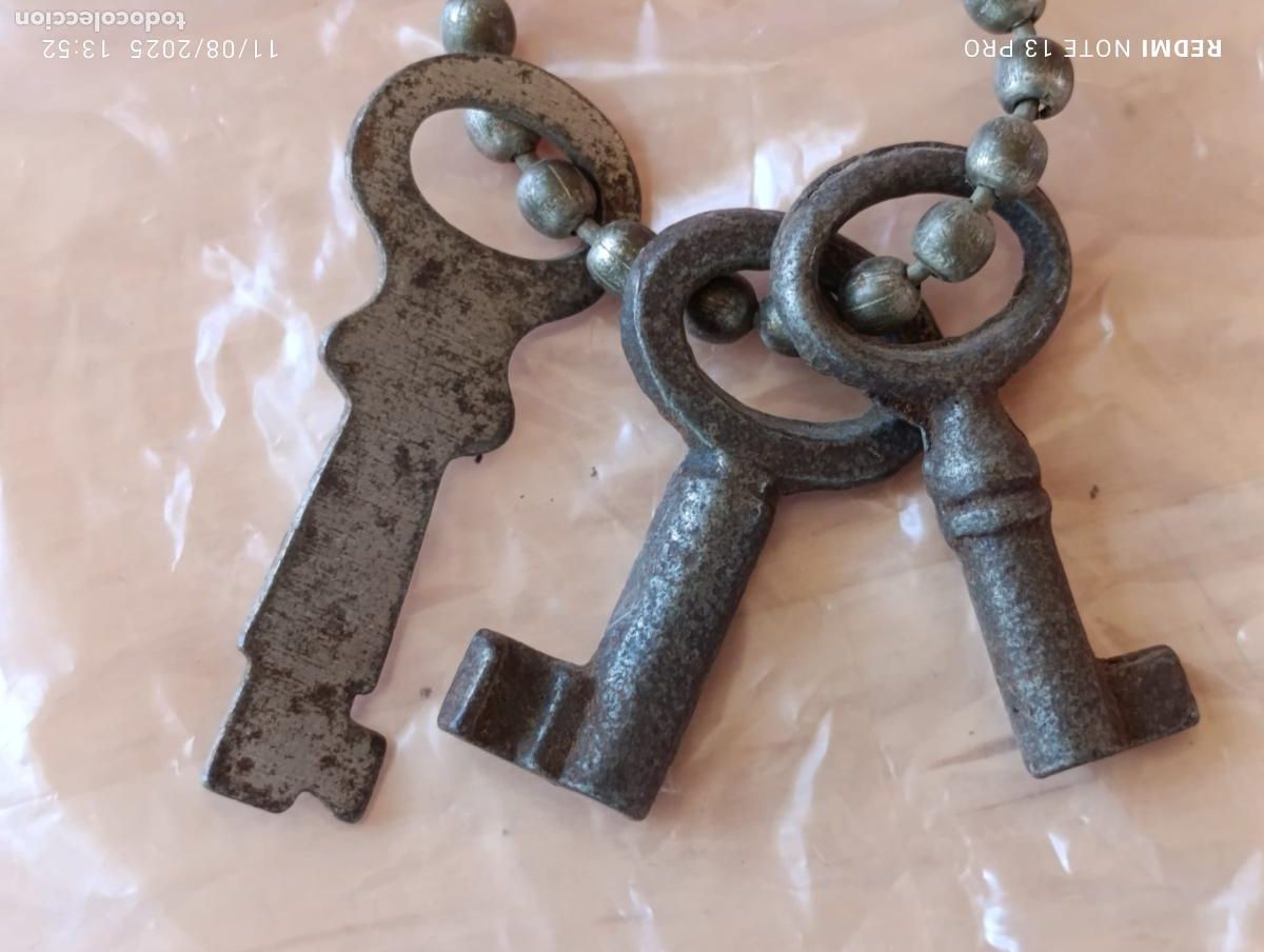 Antig&uuml;edades: Antiguas y originales llaves de forja. - Foto 1