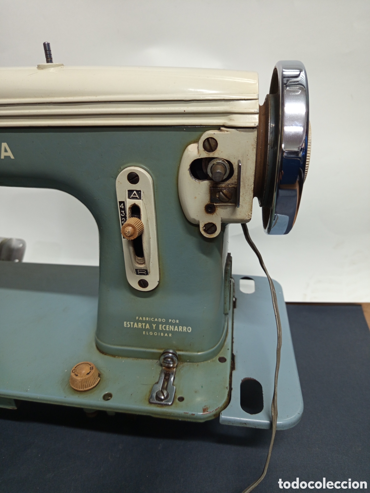 Antig&uuml;edades: Maquina de coser Sigma - Foto 3