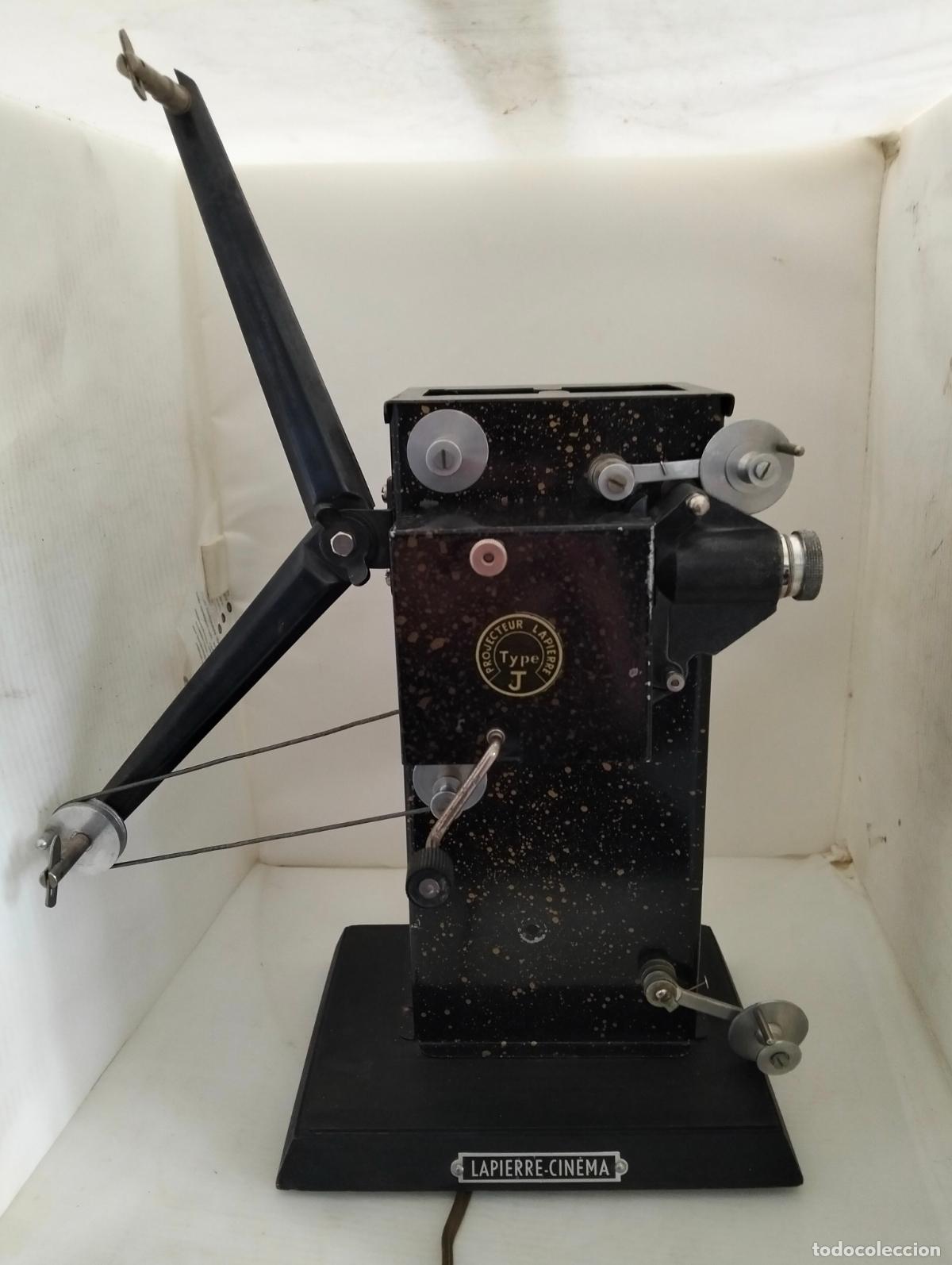 Antig&uuml;edades: PROYECTOR DE CINE DOMESTICO, LAPIERRE CINEMA, TYPE J - Foto 1