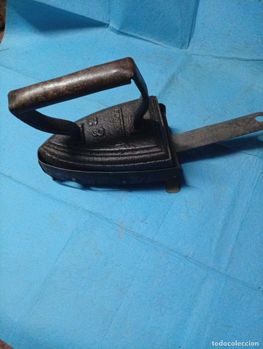 Antig&uuml;edades: PLANCHA ANTIGUA MACIZA - Foto 7