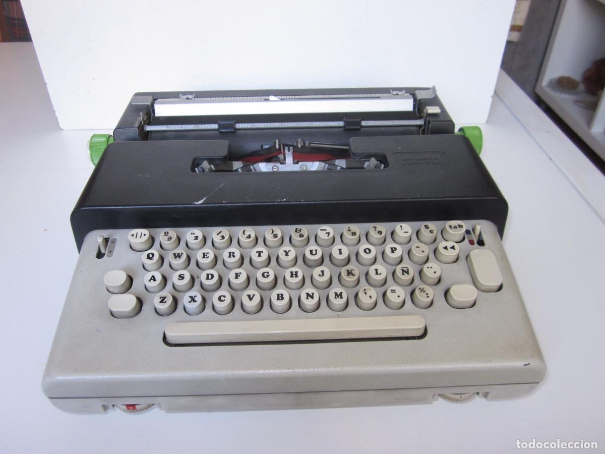 Antig&uuml;edades: M&aacute;quina de escribir OLIVETTI mod. Lettera 36 - Foto 11