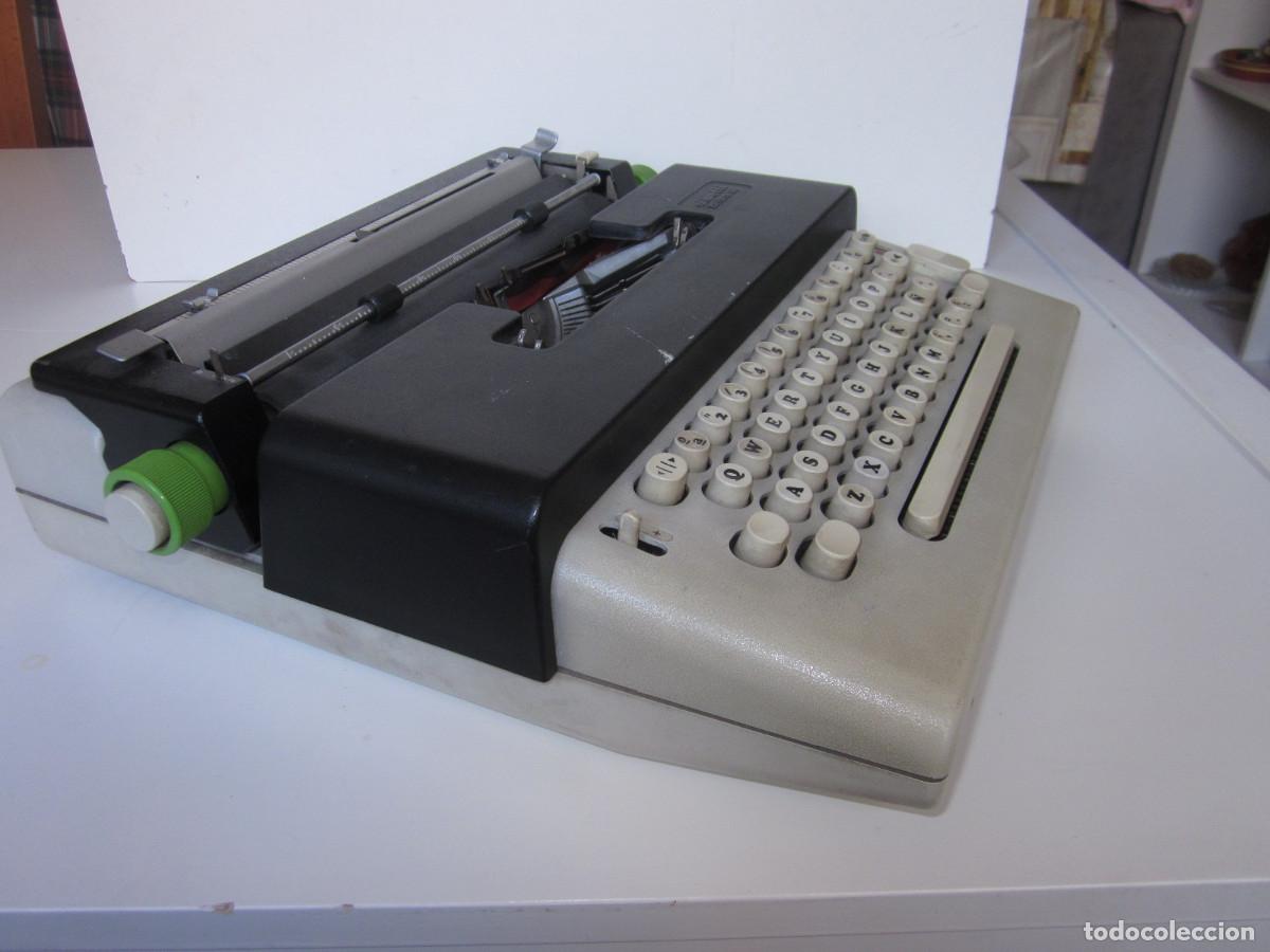 Antig&uuml;edades: M&aacute;quina de escribir OLIVETTI mod. Lettera 36 - Foto 12